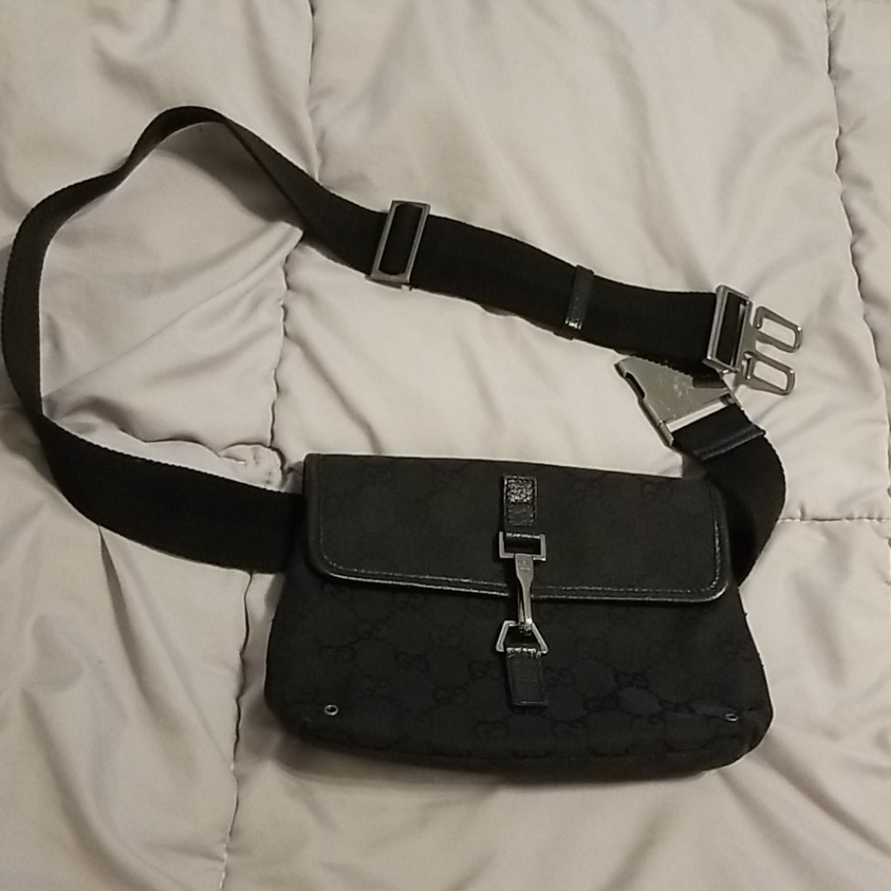 Gucci waist bag/ bumbag